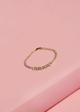 Top bracelet