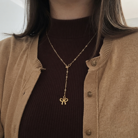 Bow Lariat