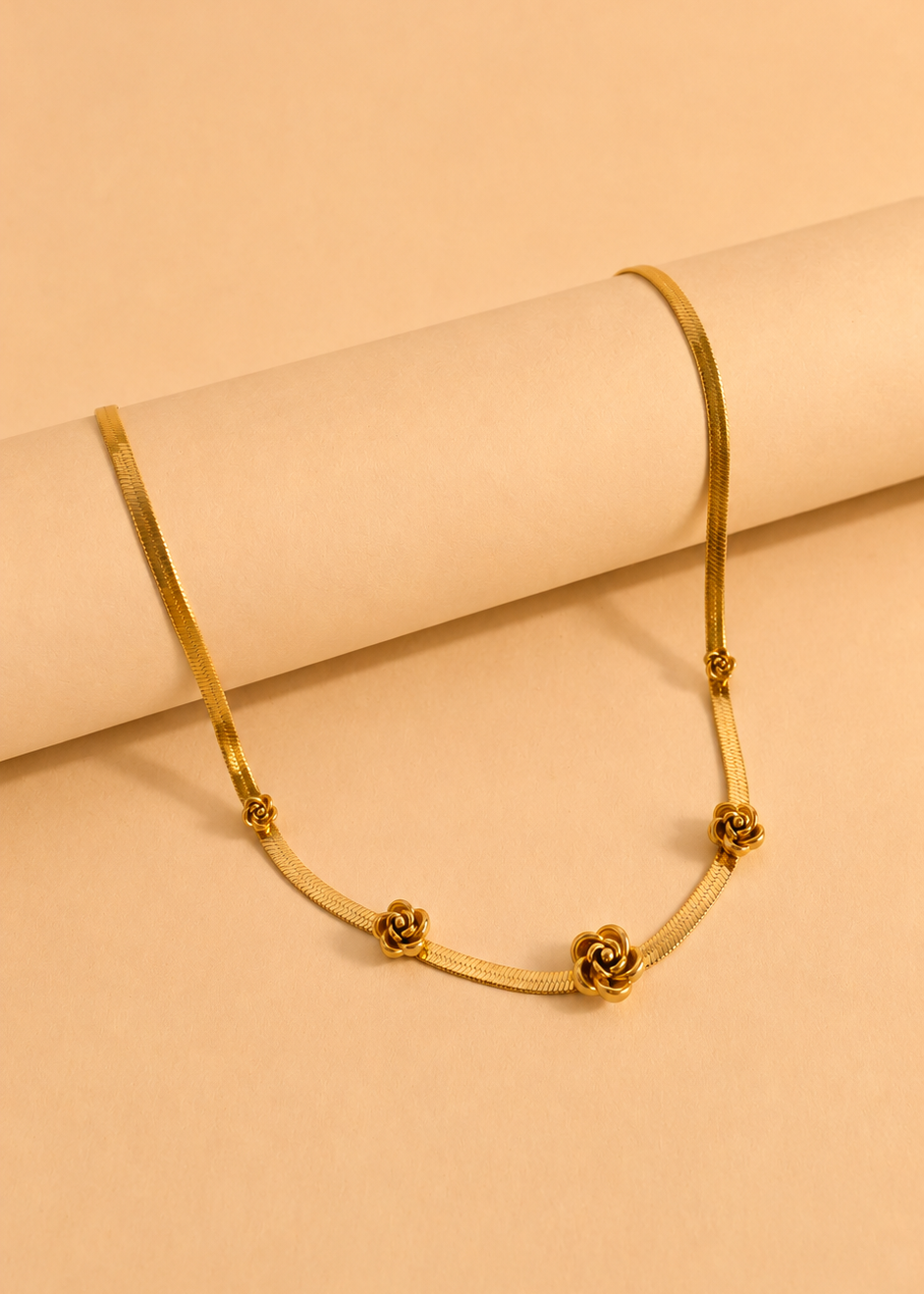 Rose Garden Chain Necklace
