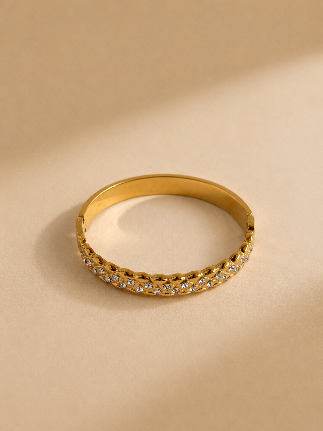 Trellis Quilted Pavé Gold Bangle
