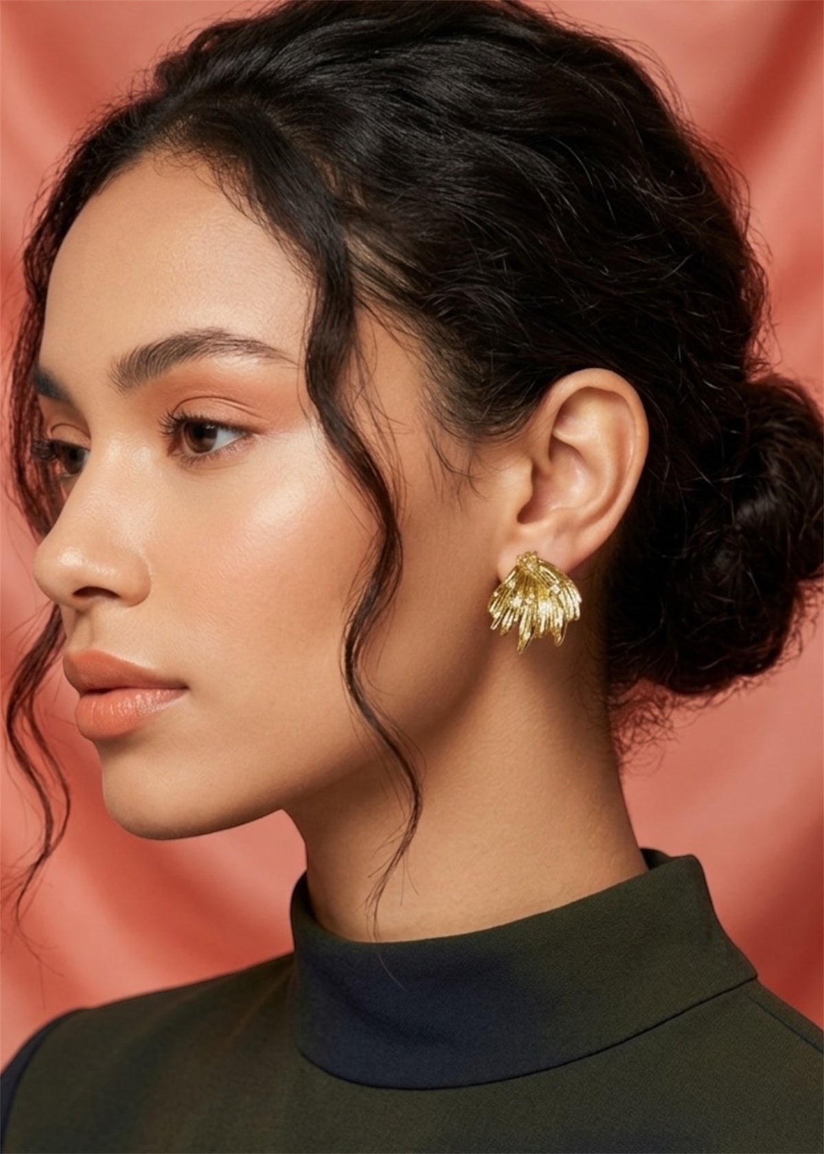 Fan Shell Stud Earrings