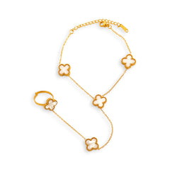 Pearl Clover Hand Chain