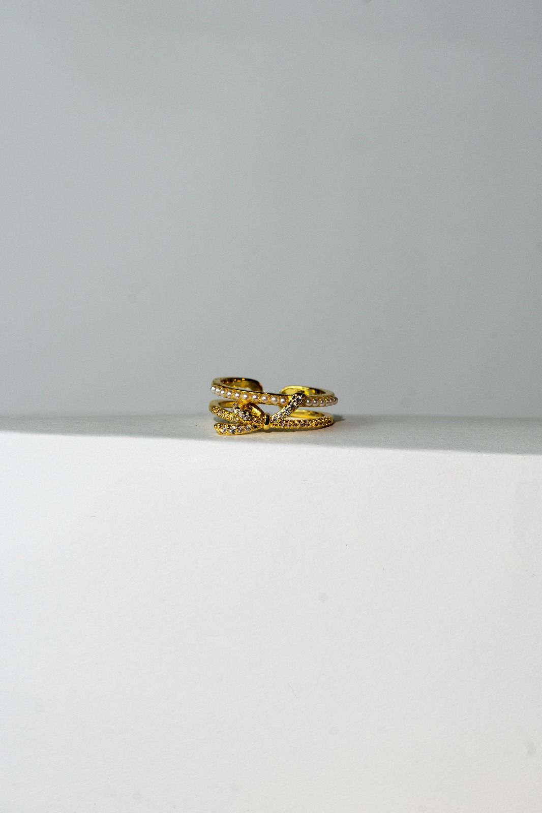 Pearl & Pave Swirl Ring